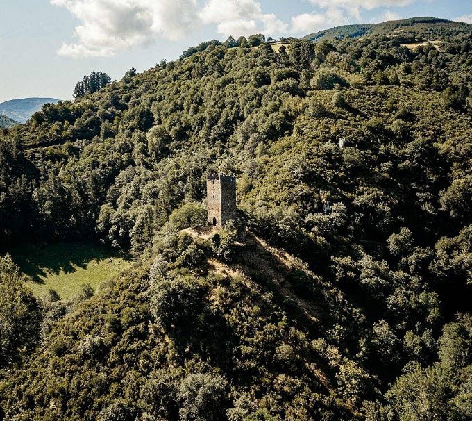 Torre de Doncos, Spain